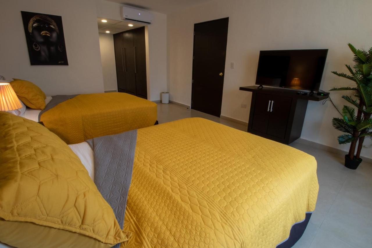 Hotel Villas Segovia Playa Del Carmen Extérieur photo