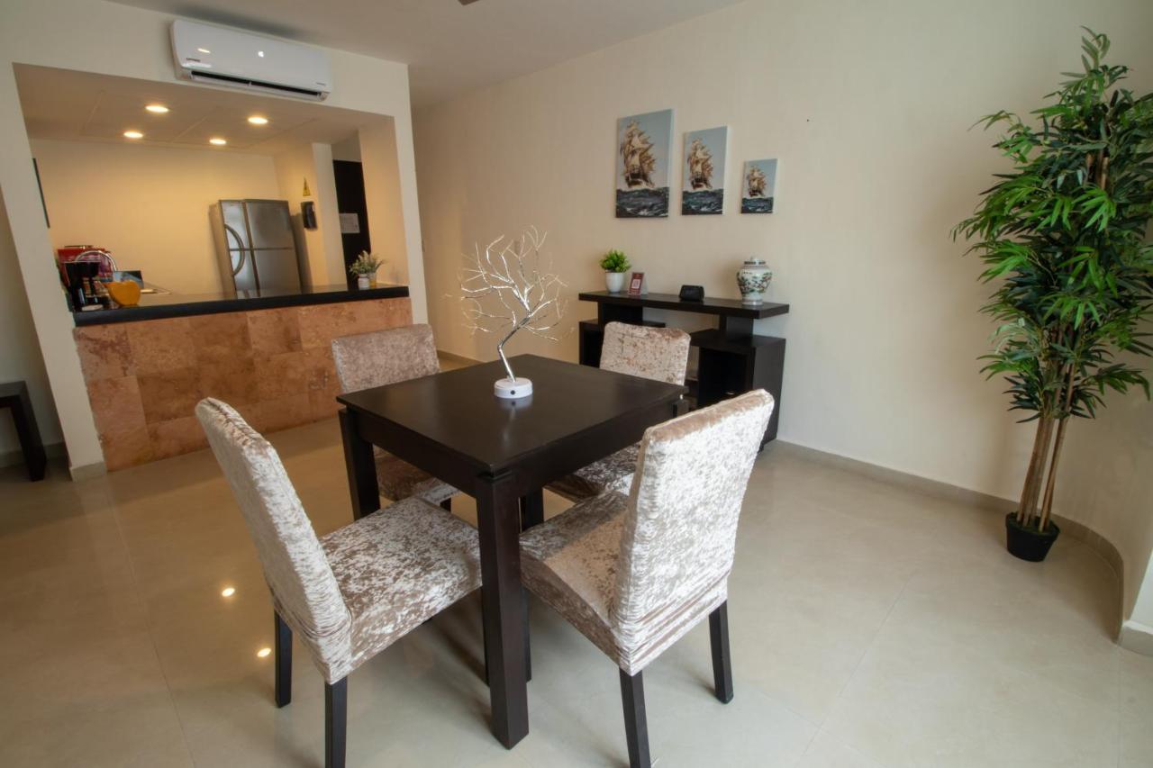 Hotel Villas Segovia Playa Del Carmen Extérieur photo