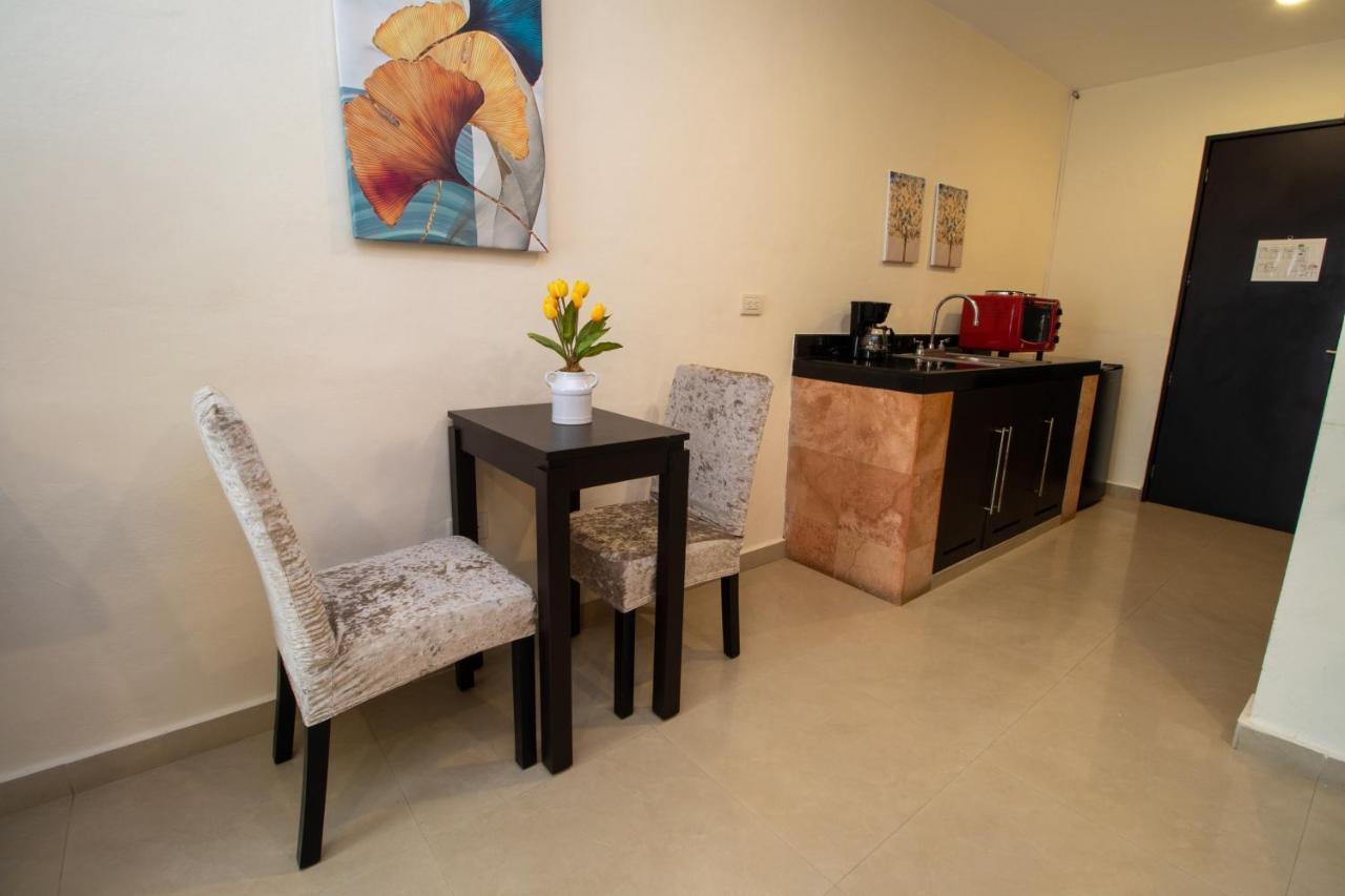 Hotel Villas Segovia Playa Del Carmen Extérieur photo
